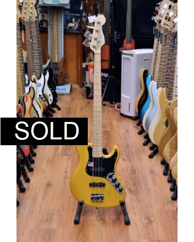 Fender American Deluxe Jazz Bass ASH